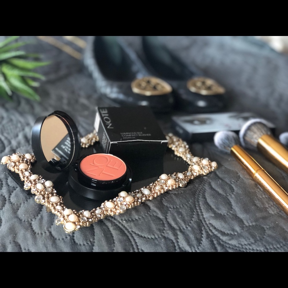 Note Luminous Silk Compact Blush
